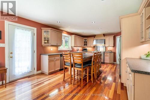 86 Ridge Road E, Grimsby, ON - Indoor