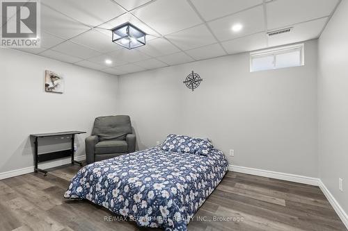 21 Tuscani Drive, Hamilton, ON - Indoor Photo Showing Bedroom