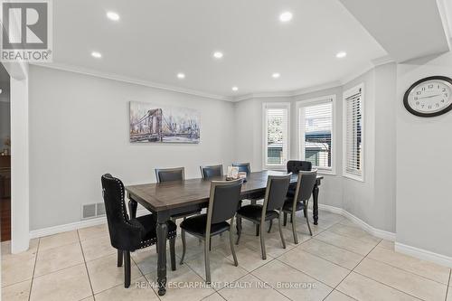 21 Tuscani Drive, Hamilton, ON - Indoor Photo Showing Dining Room