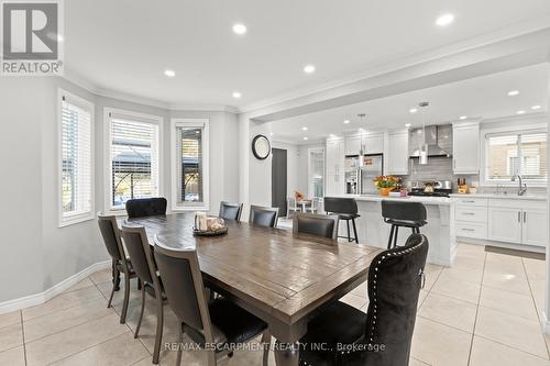 21 Tuscani Drive, Hamilton, ON - Indoor Photo Showing Dining Room