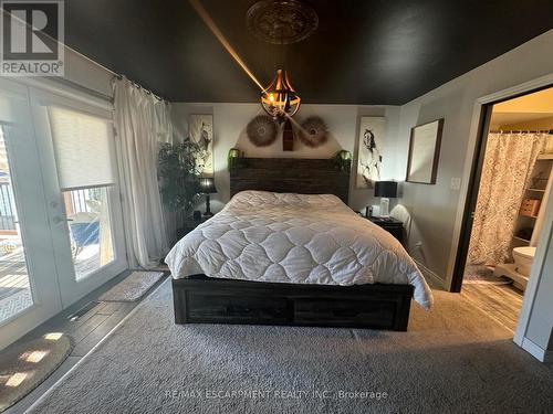 24 Woodhouse Avenue, Norfolk, ON - Indoor Photo Showing Bedroom