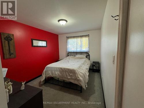 24 Woodhouse Avenue, Norfolk, ON - Indoor Photo Showing Bedroom