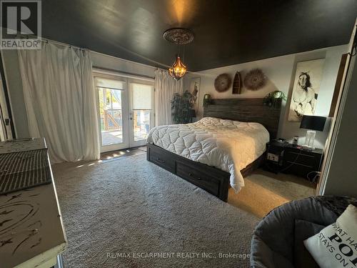 24 Woodhouse Avenue, Norfolk, ON - Indoor Photo Showing Bedroom