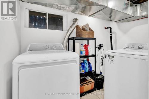 9382 Silver Street, West Lincoln, ON - Indoor Photo Showing Laundry Room