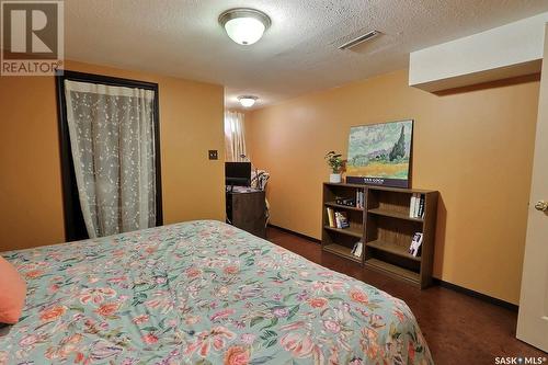 550 19Th Street W, Prince Albert, SK - Indoor Photo Showing Bedroom