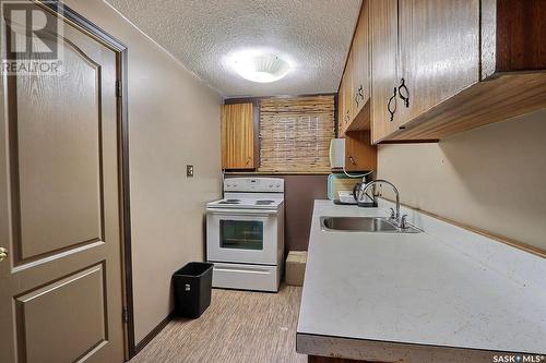 550 19Th Street W, Prince Albert, SK - Indoor Photo Showing Kitchen