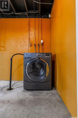 1824 C Avenue N, Saskatoon, SK - Indoor Photo Showing Laundry Room