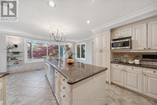 2317 Salem Road N, Ajax, ON - Indoor Photo Showing Kitchen