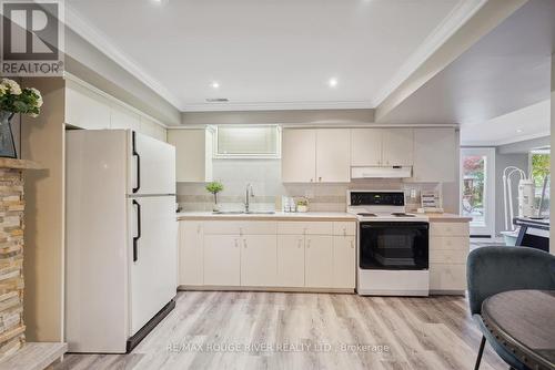 2317 Salem Road N, Ajax, ON - Indoor Photo Showing Kitchen