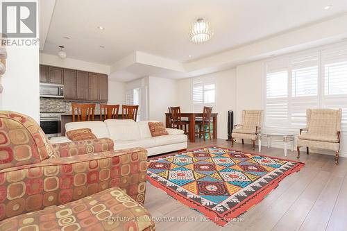 12 - 2726 William Jackson Drive, Pickering, ON - Indoor Photo Showing Living Room