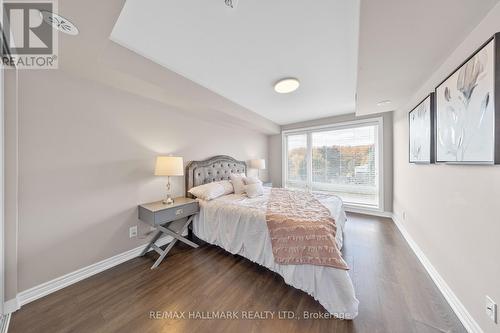 111 - 2 Dunsheath Way, Markham, ON - Indoor Photo Showing Bedroom