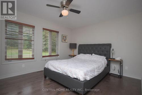 70 Kilkenny Trail S, Bradford West Gwillimbury, ON - Indoor Photo Showing Bedroom