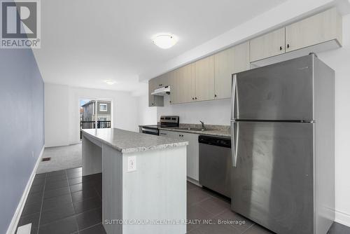 53 Andean Lane, Barrie, ON - Indoor Photo Showing Kitchen With Stainless Steel Kitchen