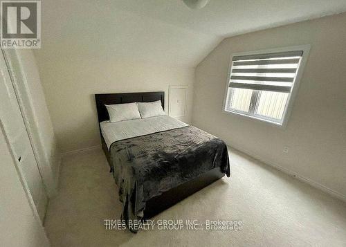 3217 Mosley Street, Wasaga Beach, ON - Indoor Photo Showing Bedroom