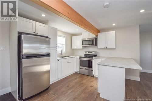 215 2E Rue Street, Shippagan, NB - Indoor Photo Showing Kitchen