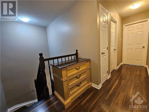 640 Via Campanale Avenue, Ottawa, ON - Indoor Photo Showing Other Room