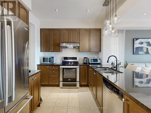 11 Donald Buttress Boulevard W, Markham, ON - Indoor Photo Showing Kitchen With Stainless Steel Kitchen With Double Sink