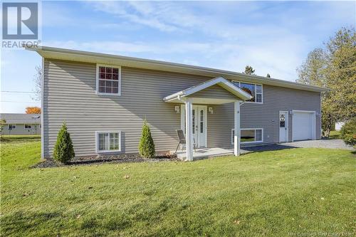 16 Southampton Court, Hartland, NB - Outdoor