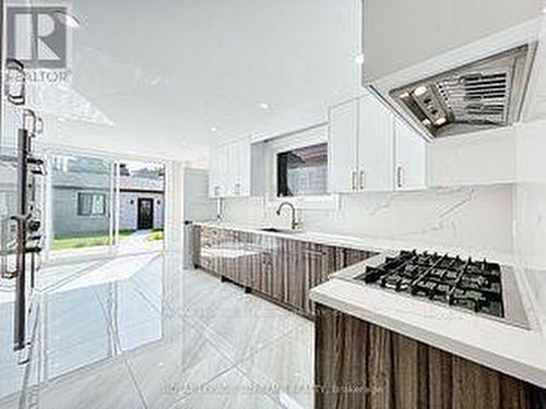 411 Concord Avenue, Toronto, ON - Indoor Photo Showing Kitchen With Upgraded Kitchen