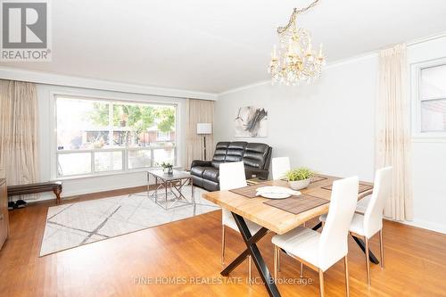 22 Ladbrooke Road, Toronto, ON - Indoor