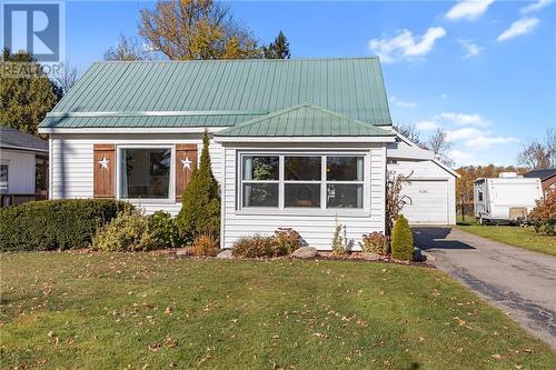 3126 Parkedale Avenue, Brockville, ON - Outdoor