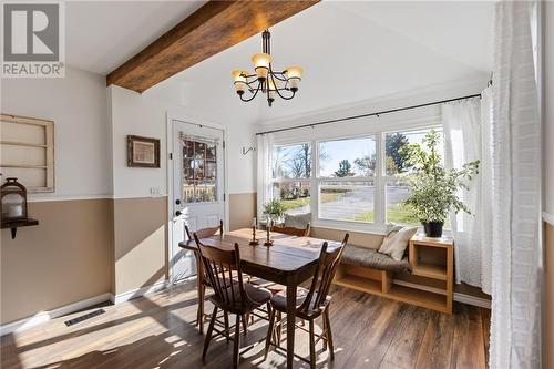 3126 Parkedale Avenue, Brockville, ON - Indoor Photo Showing Dining Room