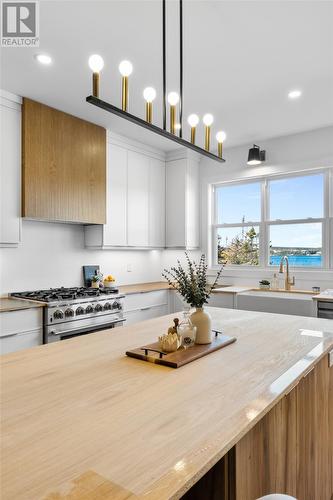 310 Three Island Pond Road, Paradise, NL - Indoor Photo Showing Kitchen With Upgraded Kitchen