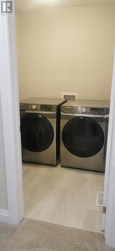 38 Fenside Street, Kitchener, ON - Indoor Photo Showing Laundry Room