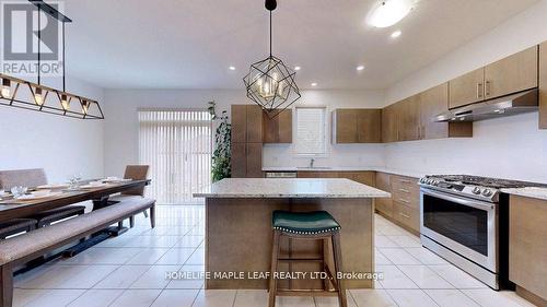 59 Saddlebrook Court, Kitchener, ON - Indoor Photo Showing Kitchen