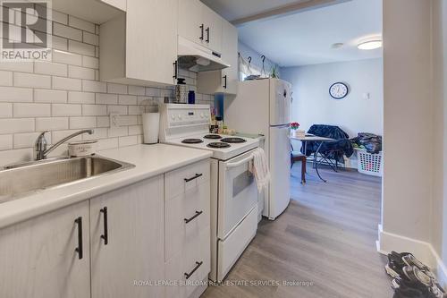 21 Sugarloaf Street, Port Colborne, ON - Indoor Photo Showing Kitchen