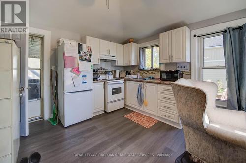 21 Sugarloaf Street, Port Colborne, ON - Indoor Photo Showing Kitchen