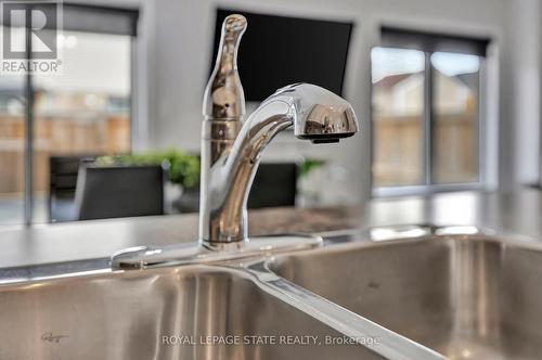 29 - 45 Royal Winter Drive, Hamilton, ON - Indoor Photo Showing Kitchen With Double Sink