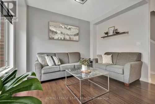 29 - 45 Royal Winter Drive, Hamilton, ON - Indoor Photo Showing Living Room