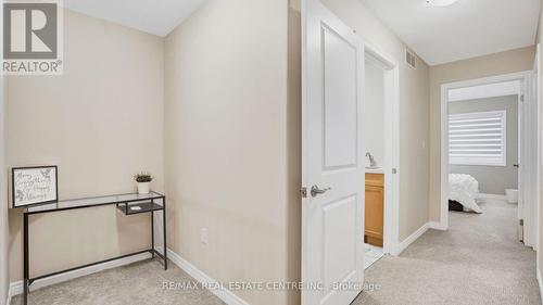 7197 Parsa Street E, Niagara Falls, ON - Indoor Photo Showing Other Room