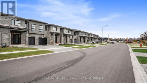 7197 Parsa Street E, Niagara Falls, ON - Outdoor With Facade