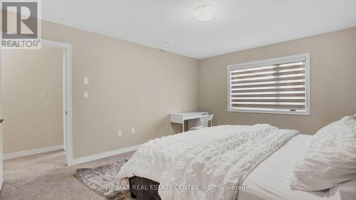 7197 Parsa Street E, Niagara Falls, ON - Indoor Photo Showing Bedroom