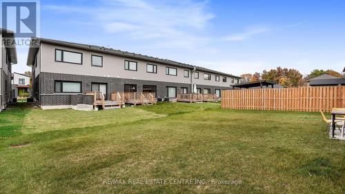 7197 Parsa Street E, Niagara Falls, ON - Outdoor With Deck Patio Veranda With Exterior