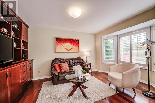 1 - 414 Craigleith Drive, Waterloo, ON - Indoor Photo Showing Living Room