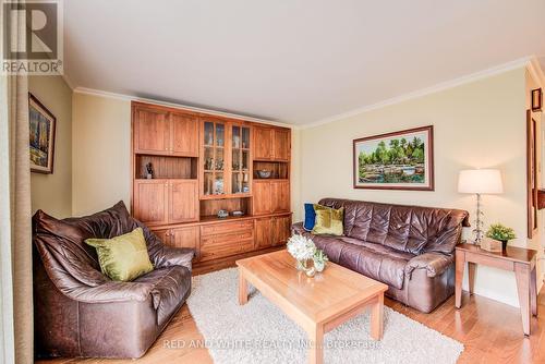 1 - 414 Craigleith Drive, Waterloo, ON - Indoor Photo Showing Living Room