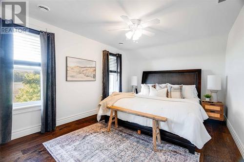 22384 Pratt Siding Road, Southwest Middlesex, ON - Indoor Photo Showing Bedroom