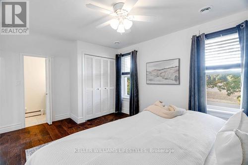 22384 Pratt Siding Road, Southwest Middlesex, ON - Indoor Photo Showing Bedroom