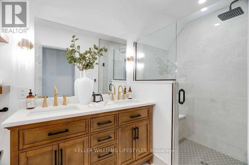 22384 Pratt Siding Road, Southwest Middlesex, ON - Indoor Photo Showing Bathroom