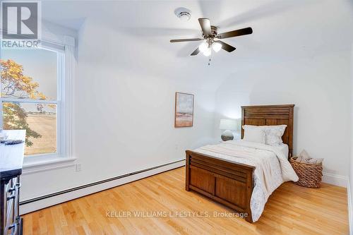 22384 Pratt Siding Road, Southwest Middlesex, ON - Indoor Photo Showing Bedroom