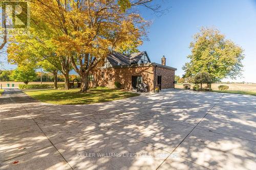 22384 Pratt Siding Road, Southwest Middlesex, ON - Outdoor With View