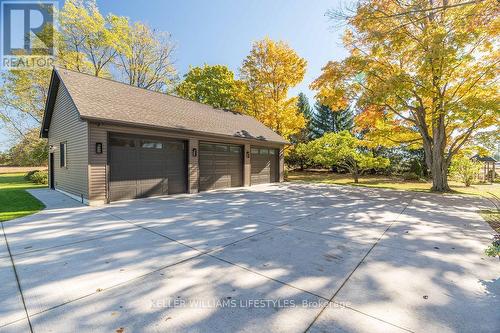 22384 Pratt Siding Road, Southwest Middlesex, ON - Outdoor