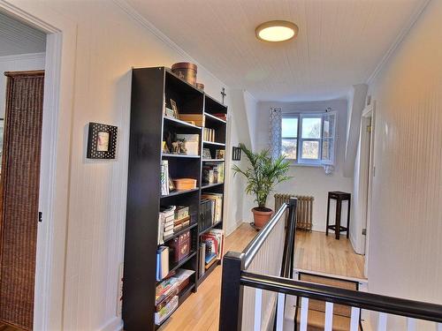 Passageway - 101 Rue Lapointe, Clermont, QC - Indoor Photo Showing Other Room