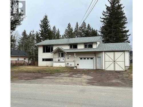 835 Spruce Avenue, 100 Mile House, BC - Outdoor