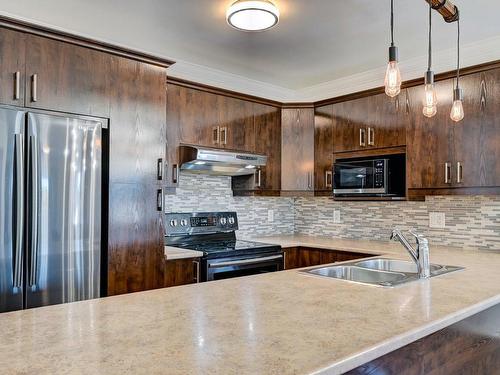 Kitchen - 5-549 Boul. St-Luc, Saint-Jean-Sur-Richelieu, QC - Indoor Photo Showing Kitchen With Double Sink With Upgraded Kitchen