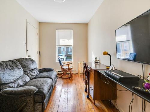 Salon - 71  - 77 Rue St-Paul, Saint-Jean-Sur-Richelieu, QC - Indoor Photo Showing Living Room