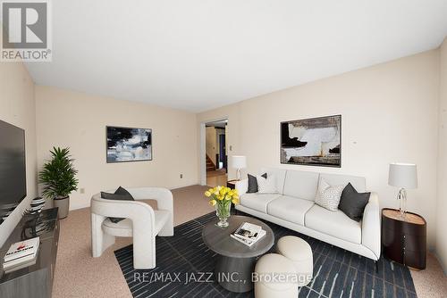 4 Riverwood Street, Whitby (Pringle Creek), ON - Indoor Photo Showing Living Room